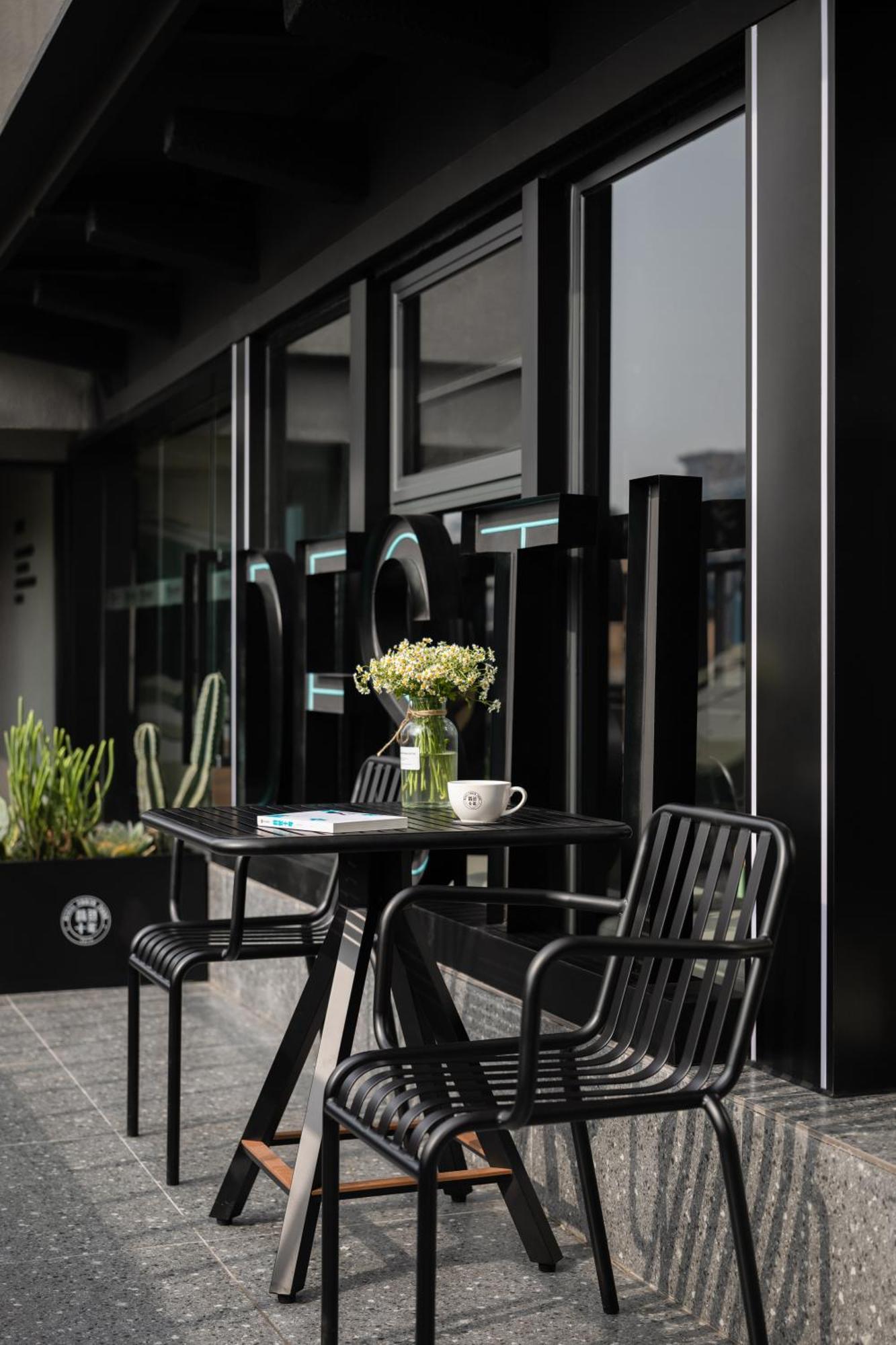 Chengdu Desti Youth Park Hostel Taikooli Екстериор снимка